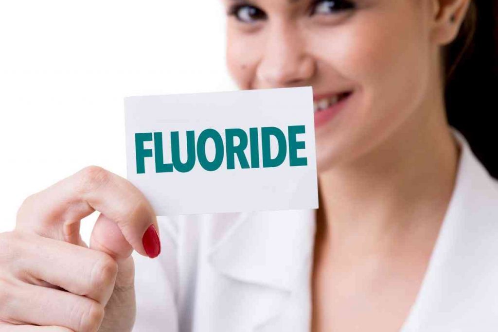 how to remove fluoride from water